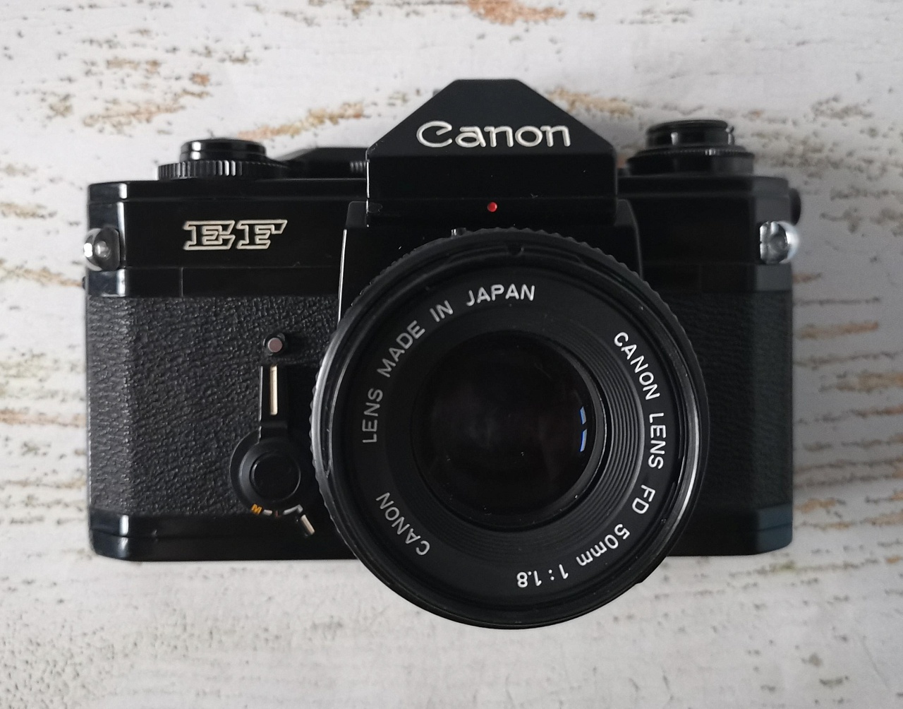 Canon EF + Canon FD 50 mm f/1.8 фото №1