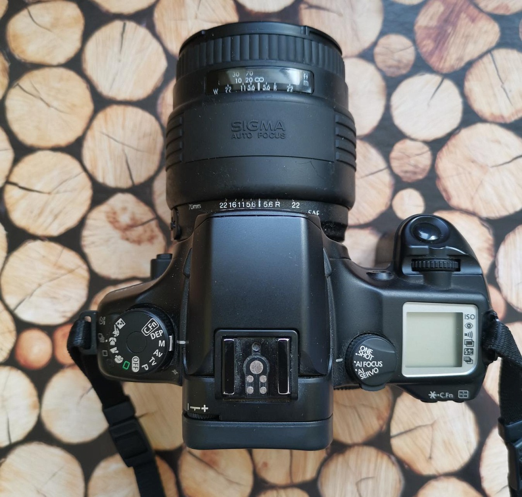 Canon EOS 33+ Sigma UC Zoom 70-210/4-5,6 фото №2