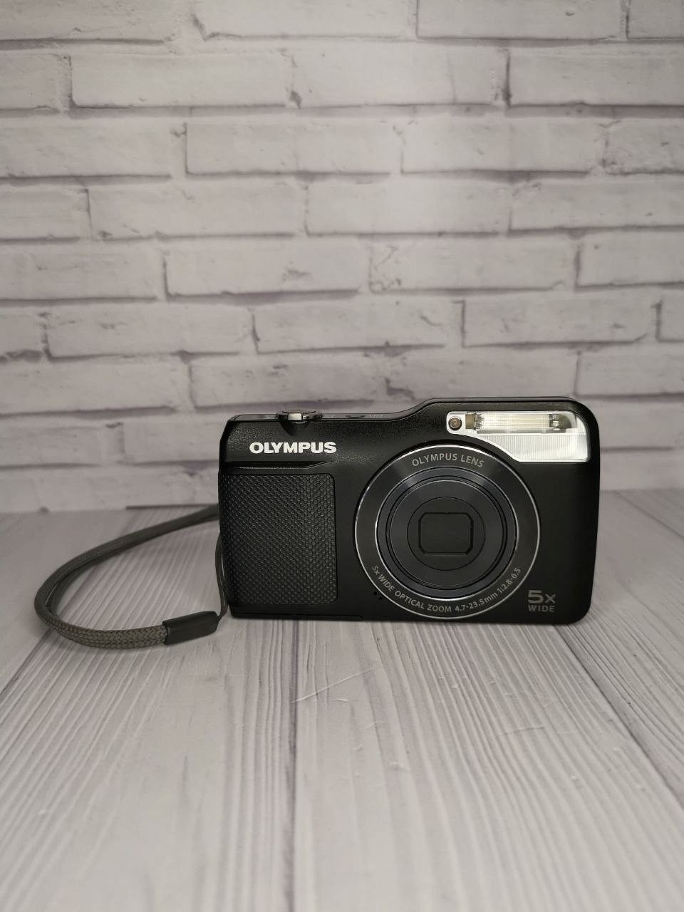 Olympus VG-170 Digital Camera Black  фото №2