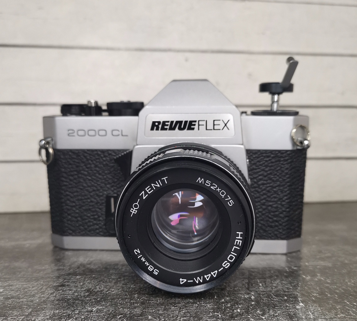 Revueflex 2000 cl + Helios 44m-4 58 mm f/2 фото №1