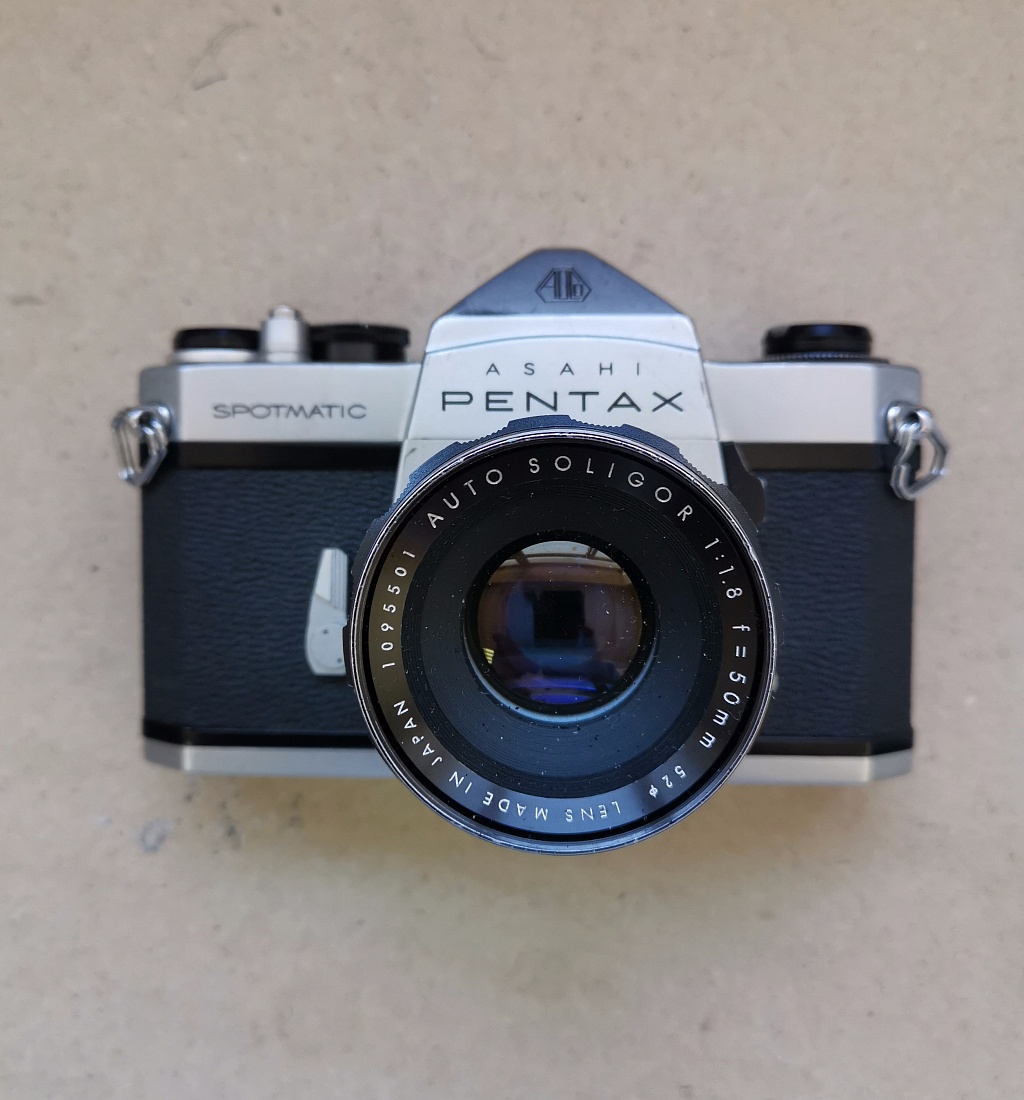 Pentax Spotmatic + Auto Soligor 50 mm f/1.8 фото №1