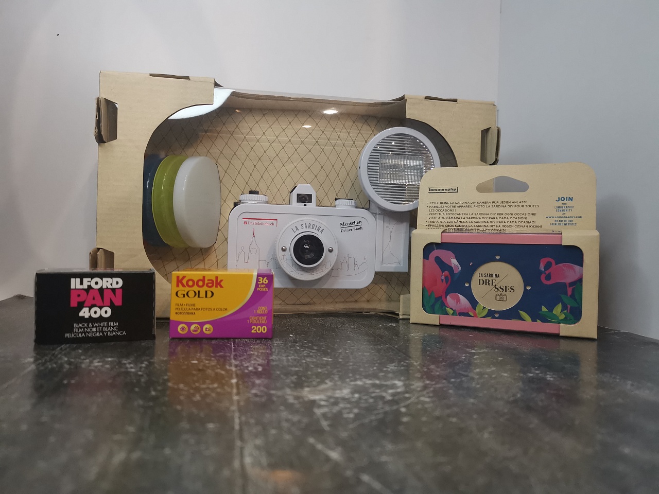 Подарочный набор La Sardina Camera & Flash Telefonbuch Edition фото №1