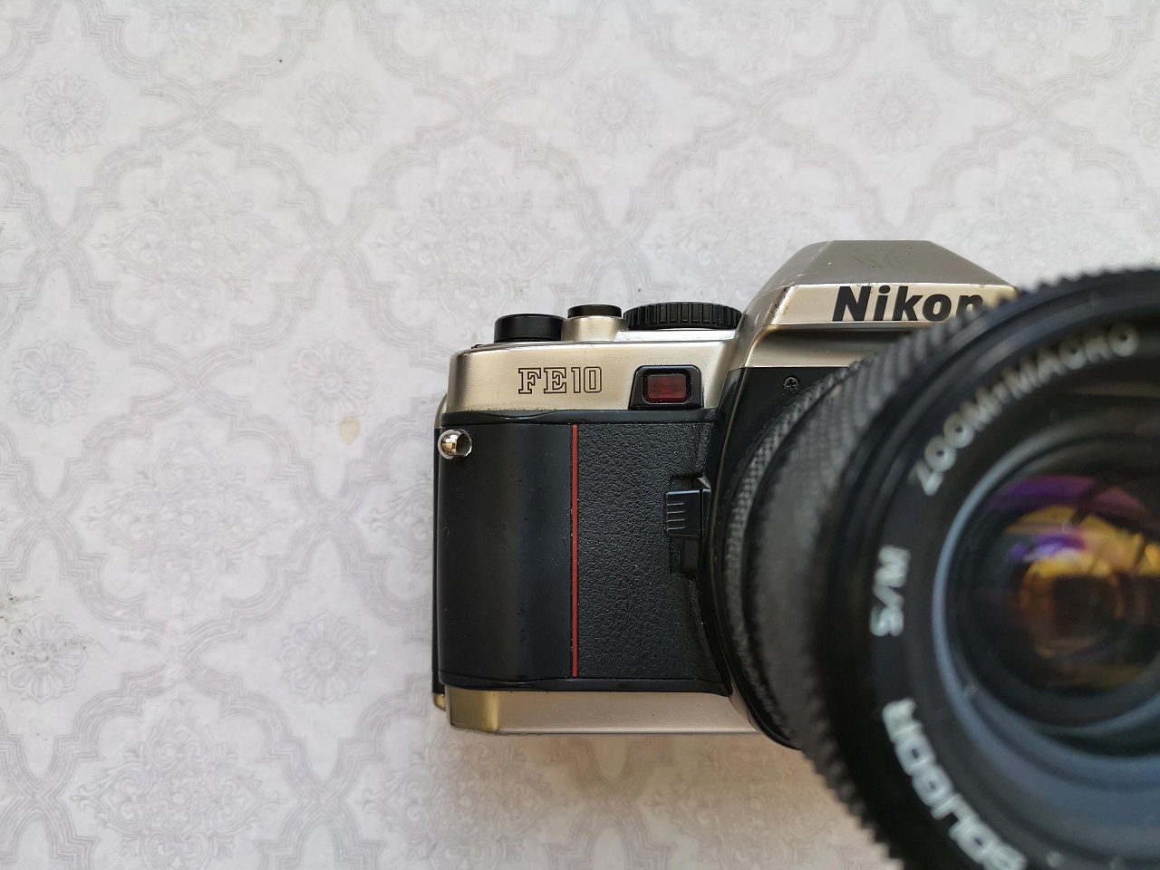 Nikon FE10 + Soligor s/m zoom+macro 28-70 mm f/3.9-4.8 фото №3