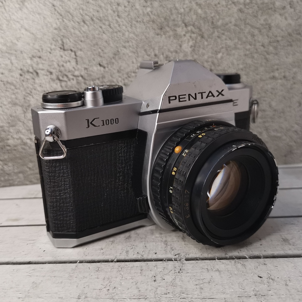 Pentax K1000 + Pentax-A SMC 50 mm f/2 фото №1