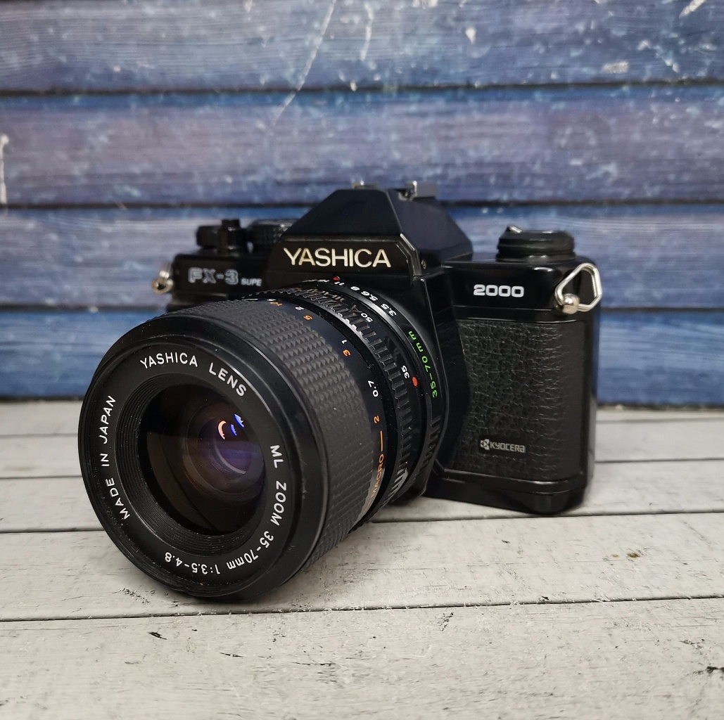 Yashica FX3 Super 2000 + Yashica Lens 35-70 mm фото №5