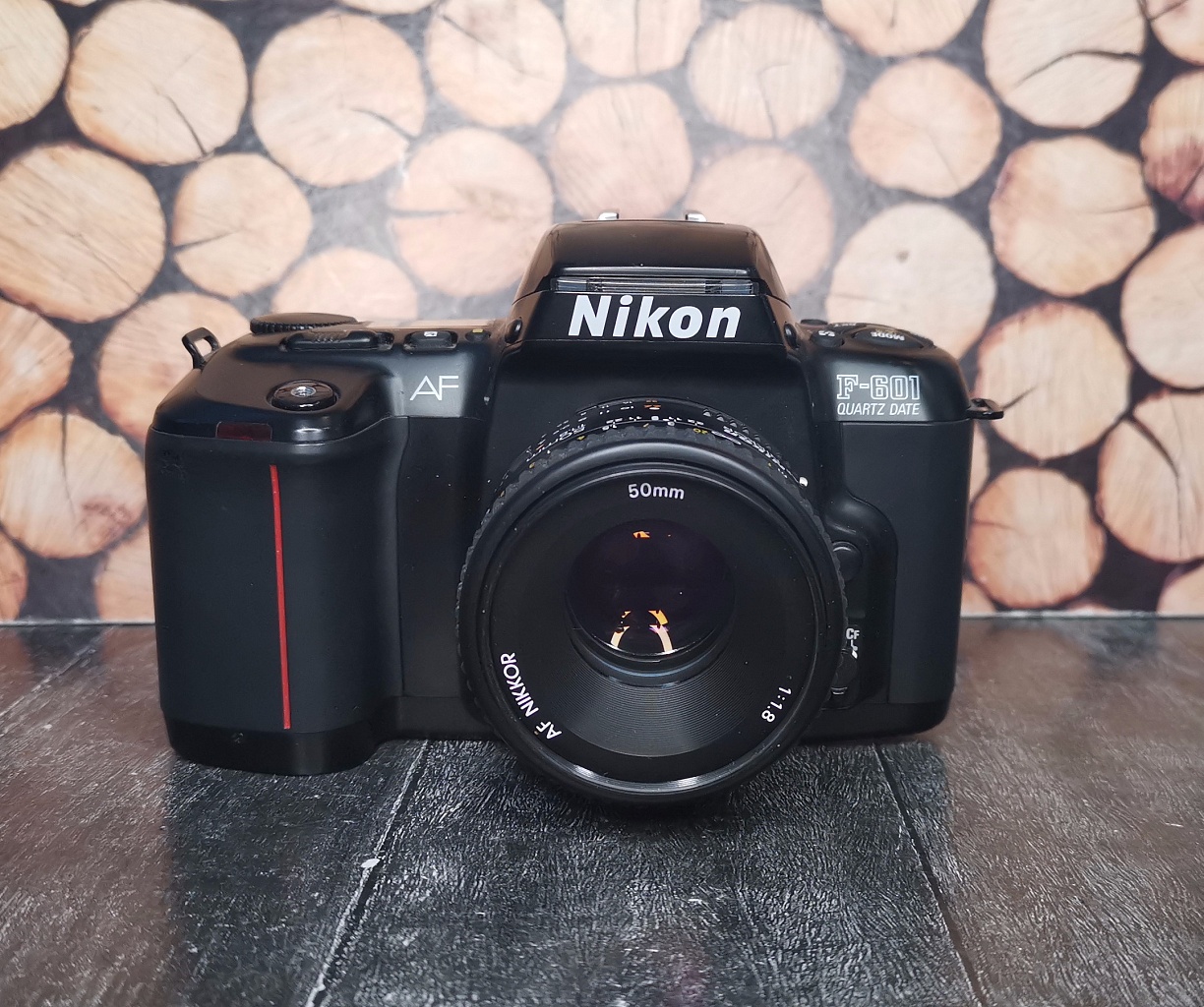 Nikon F601 + Nikon AF Nikkor 50 mm f/1.8 фото №1
