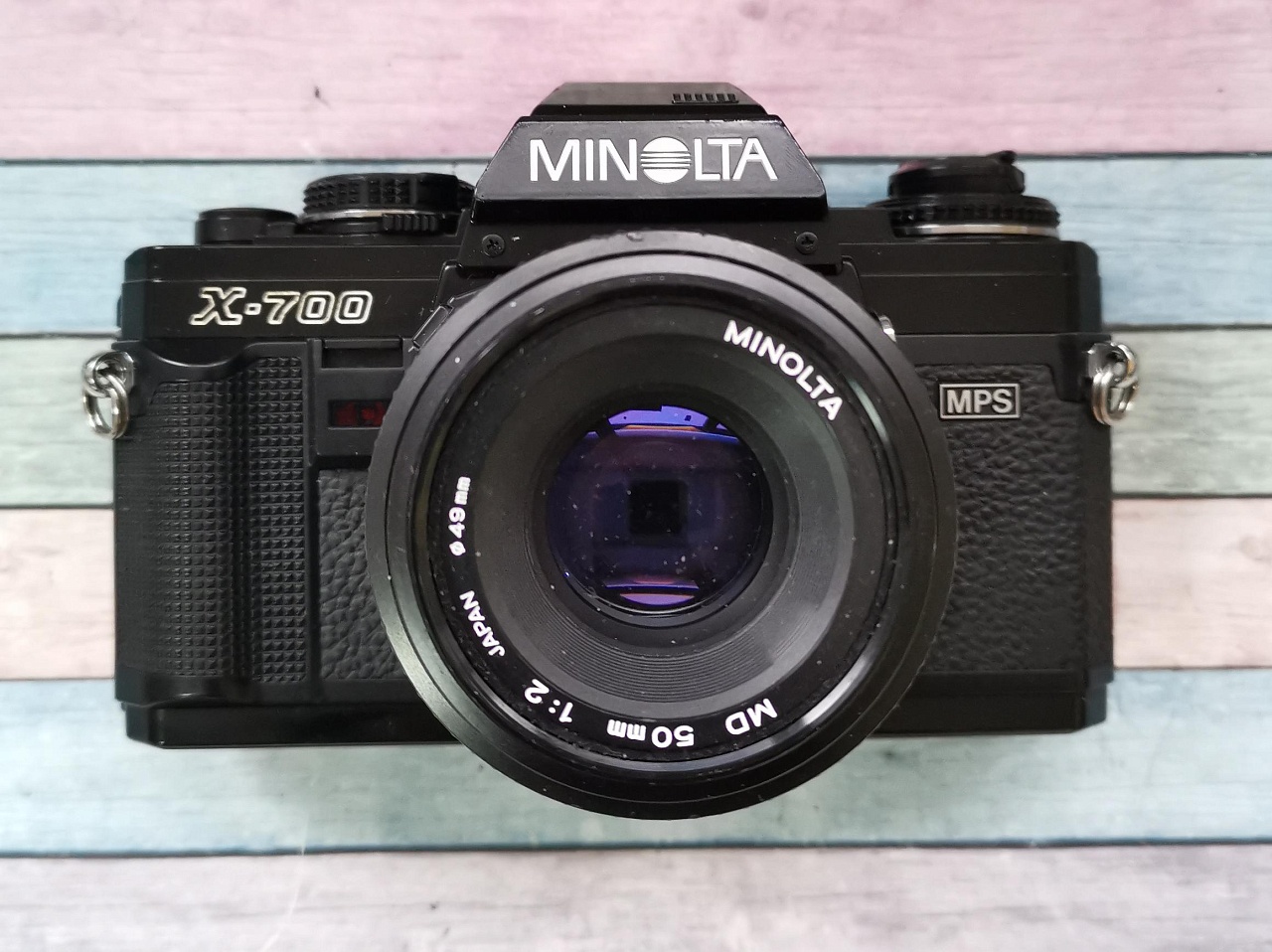 Minolta X-700 + Minolta md 50 mm f/2 фото №1
