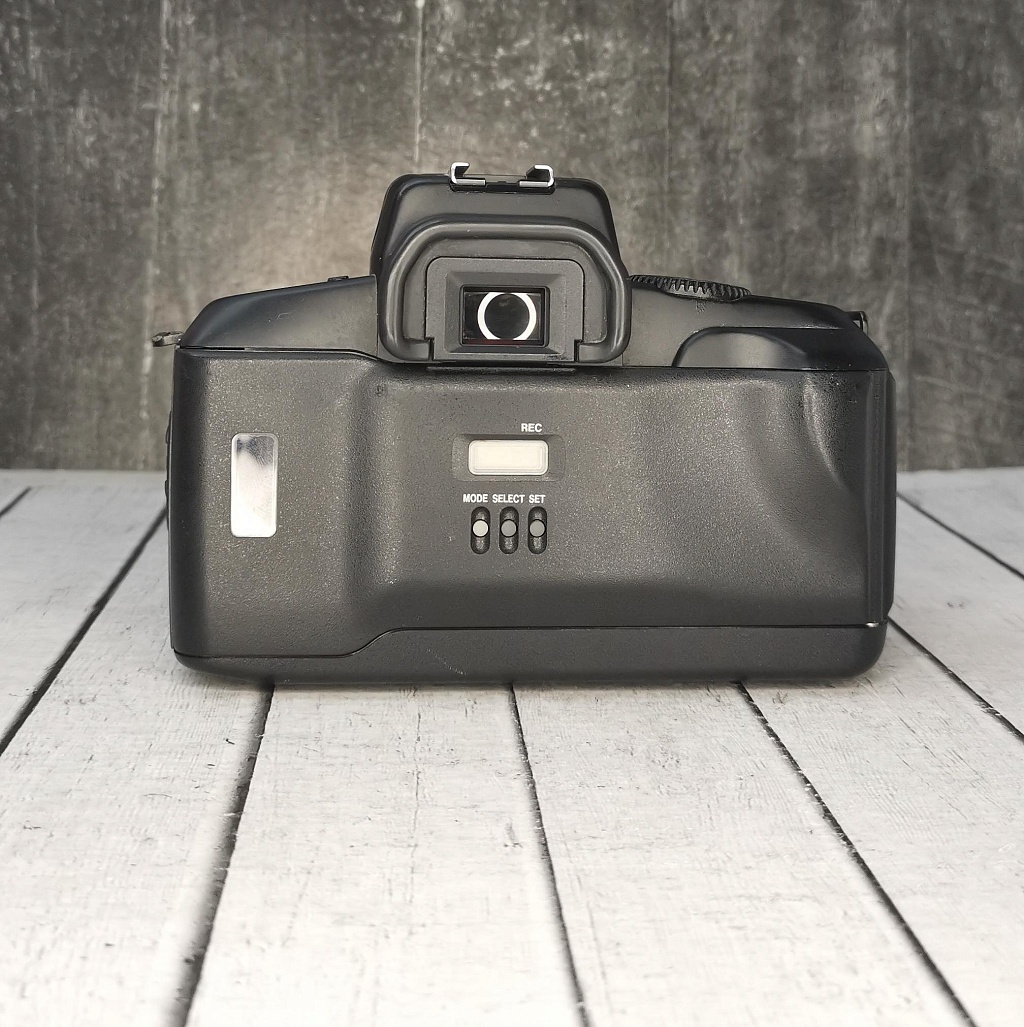 Canon EOS 750QD + Canon Lens EF 35-70mm f/3,5-4,5 фото №2