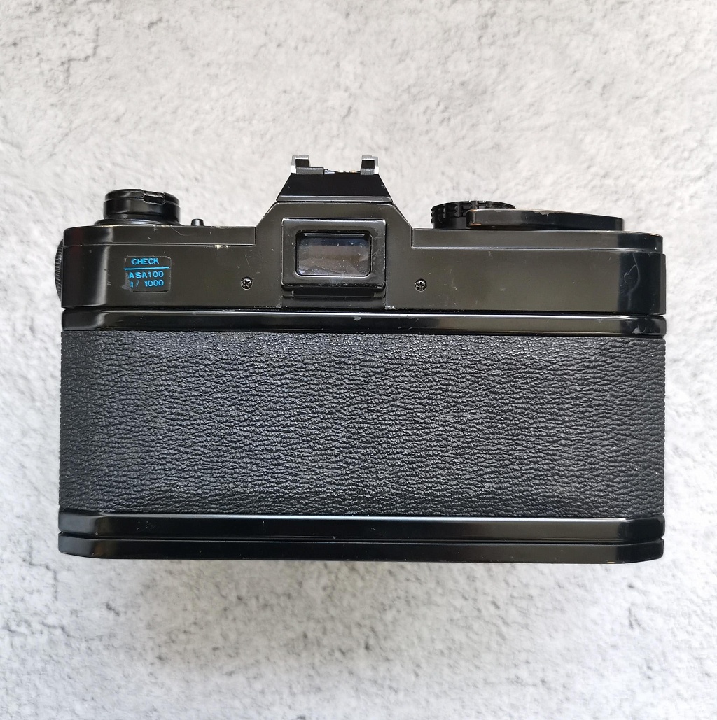 Canon FTb QL (Black) + Canon Lens FD 50mm 1:1.8 фото №3