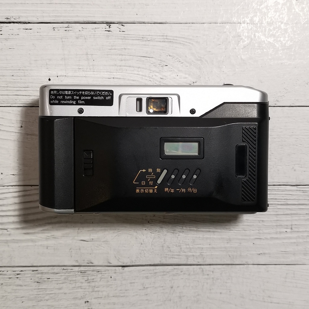 Yashica T2 D, Carl Zeiss Tessar F3.5 SILVER фото №2