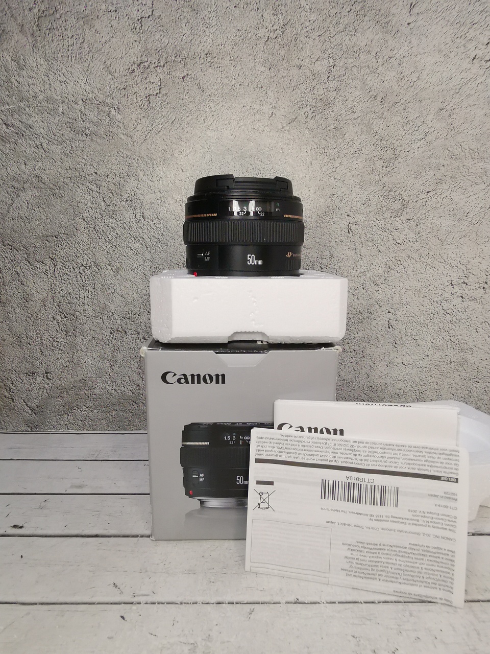 Canon Lens EF 50mm 1.4 (Box) фото №2