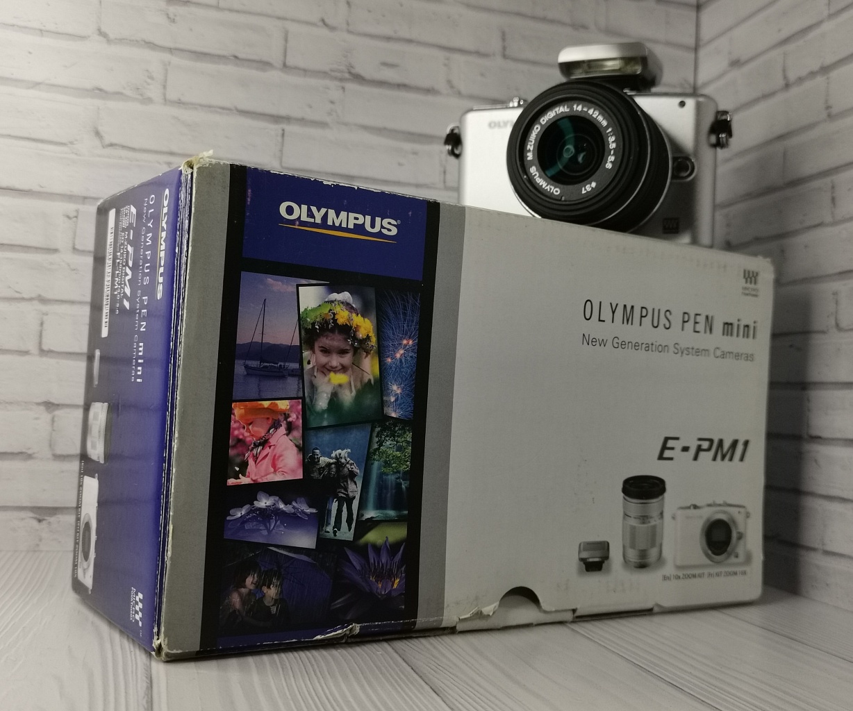 Olympus Pen E-PM1 Kit фото №1