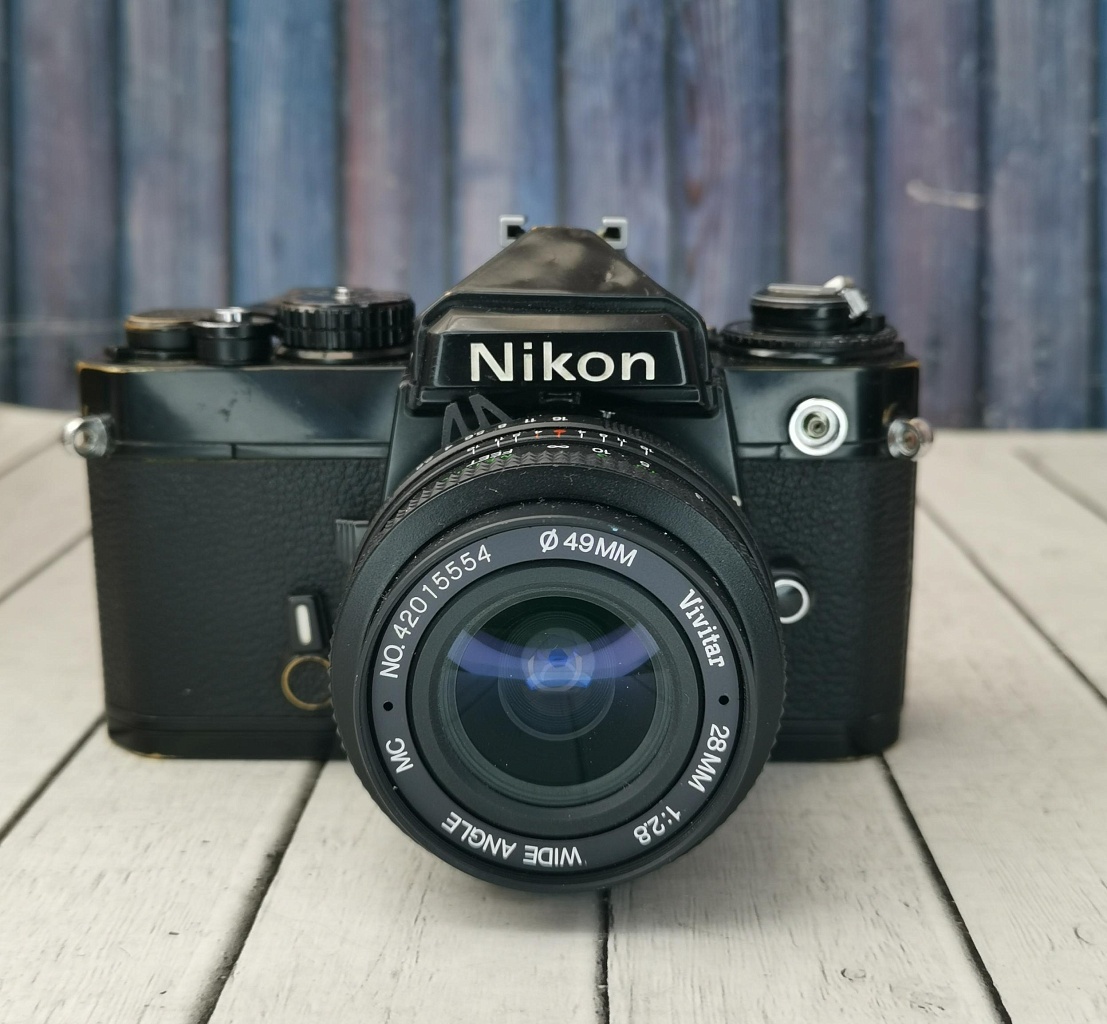 Nikon FE + Vivitar 28мм f/2.8 фото №1