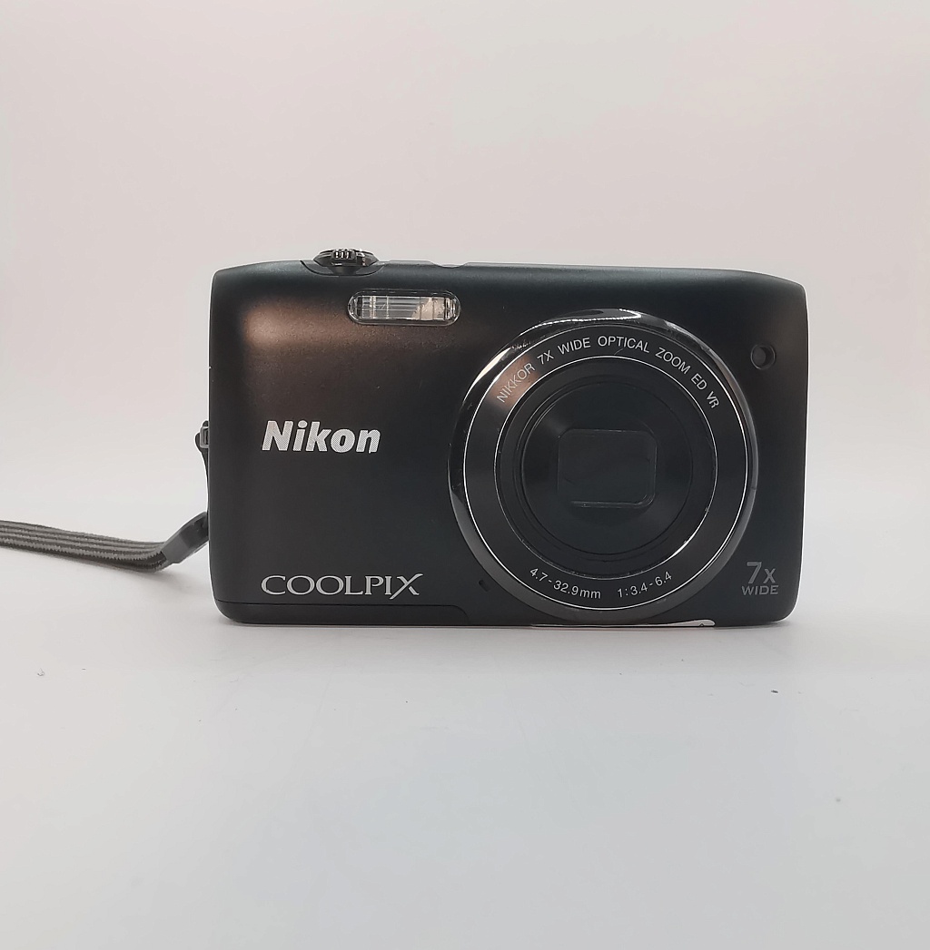 Nikon Coolpix s3500 black (уценка) фото №1