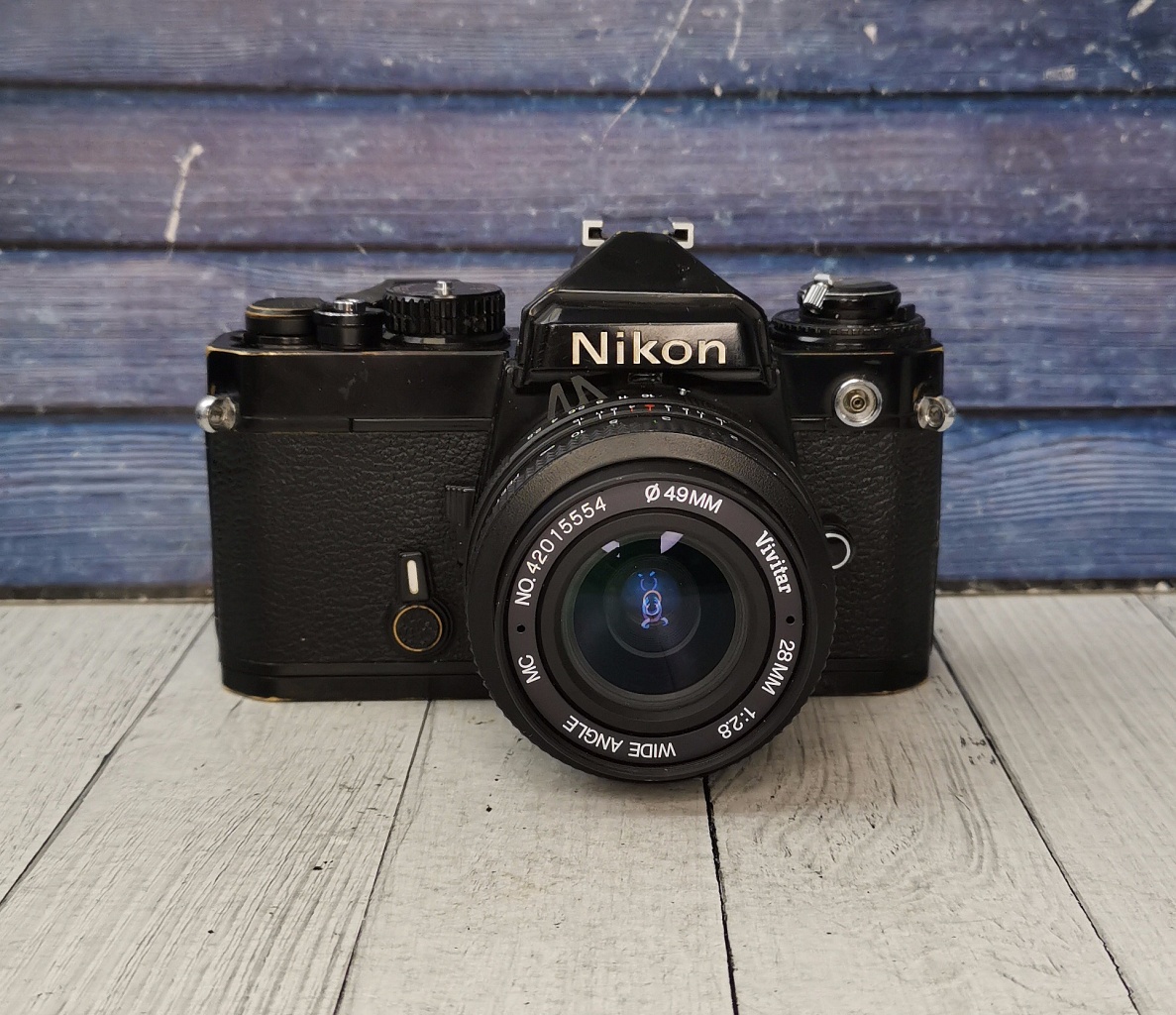Nikon FE + Vivitar 28mm F/2.8 фото №1