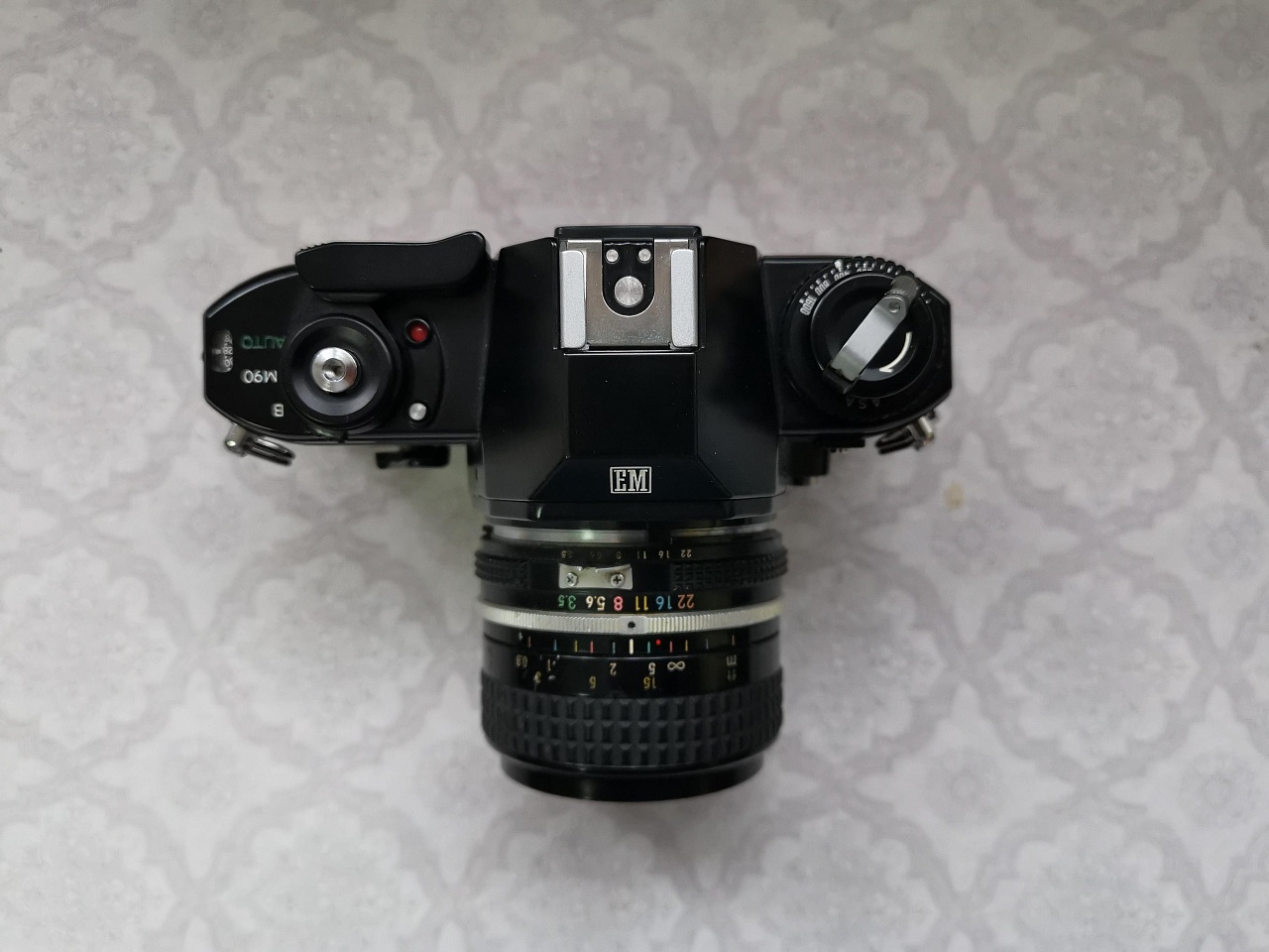 Nikon EM + Nikkor Lens 28 mm f/3.5 фото №2