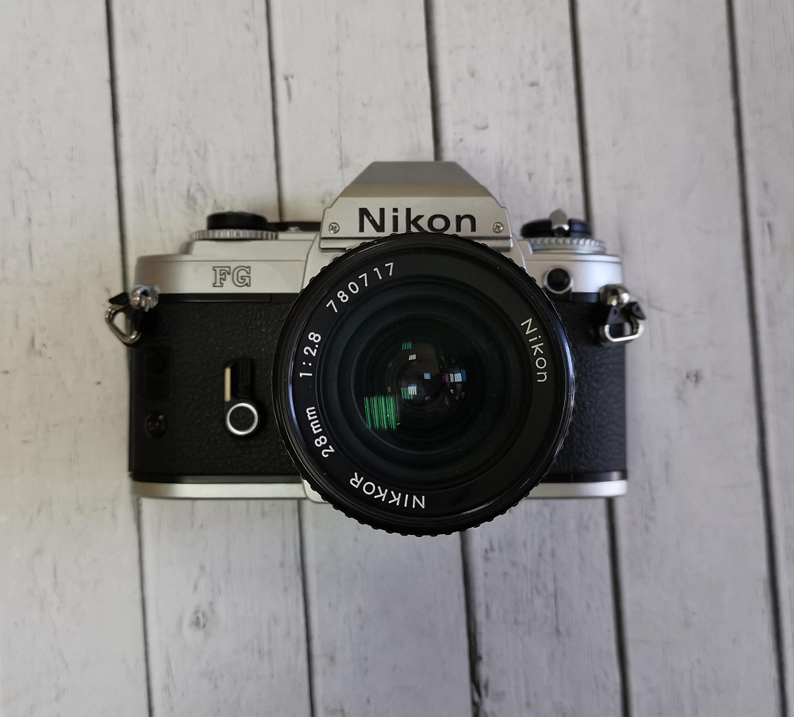 Nikon FG + Nikon Nikkor 28 mm F/2.8 фото №4