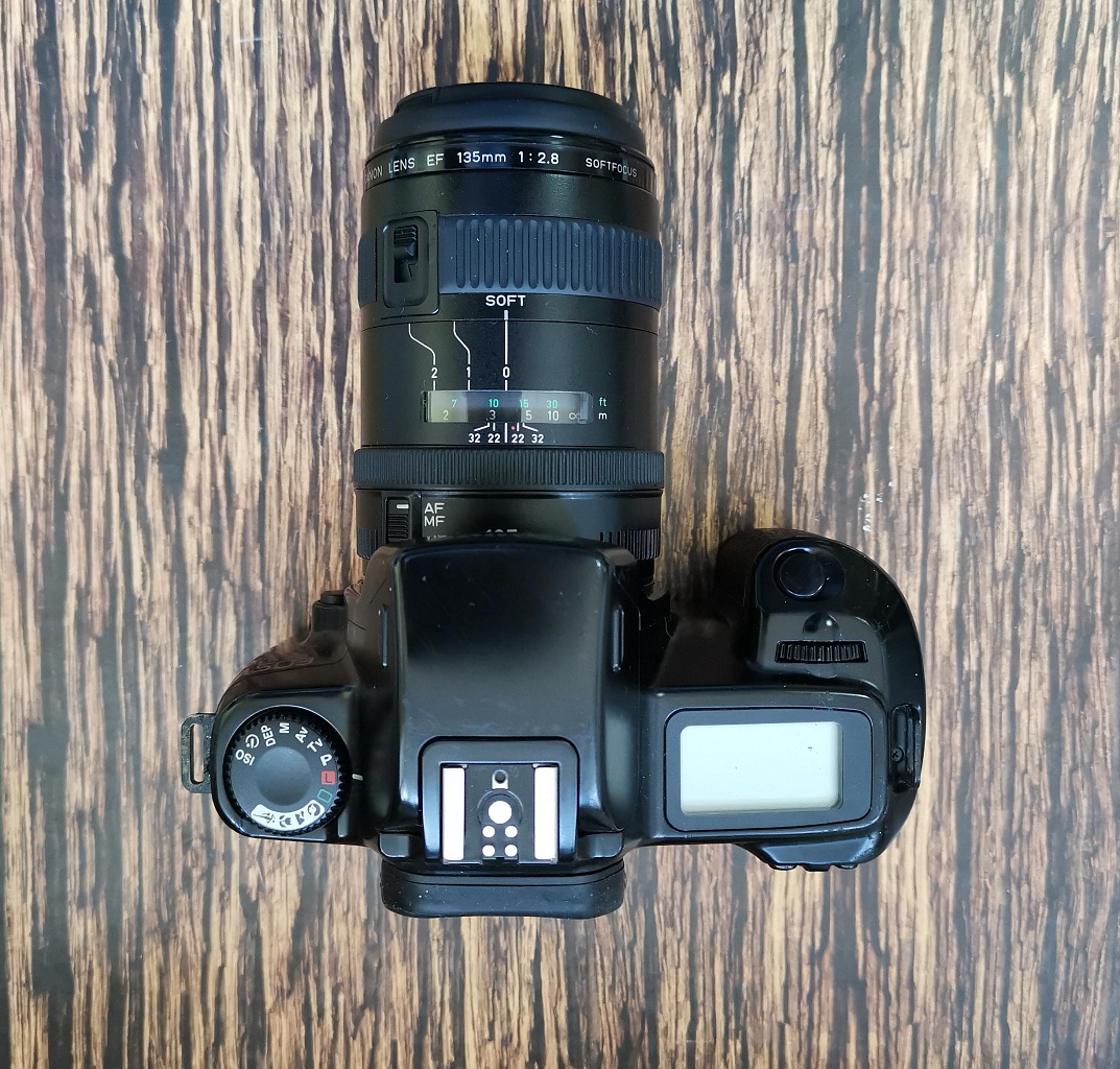 Canon EOS 1000 + Canon lens 135 mm f/2.8 фото №2