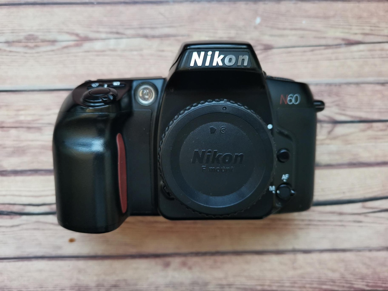 Nikon F60 Black (Body) фото №1