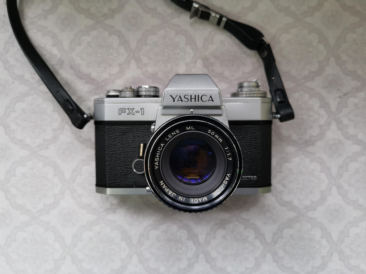 Yashica FX-1 + Yashica ML 50 mm f/1.7 фото №1
