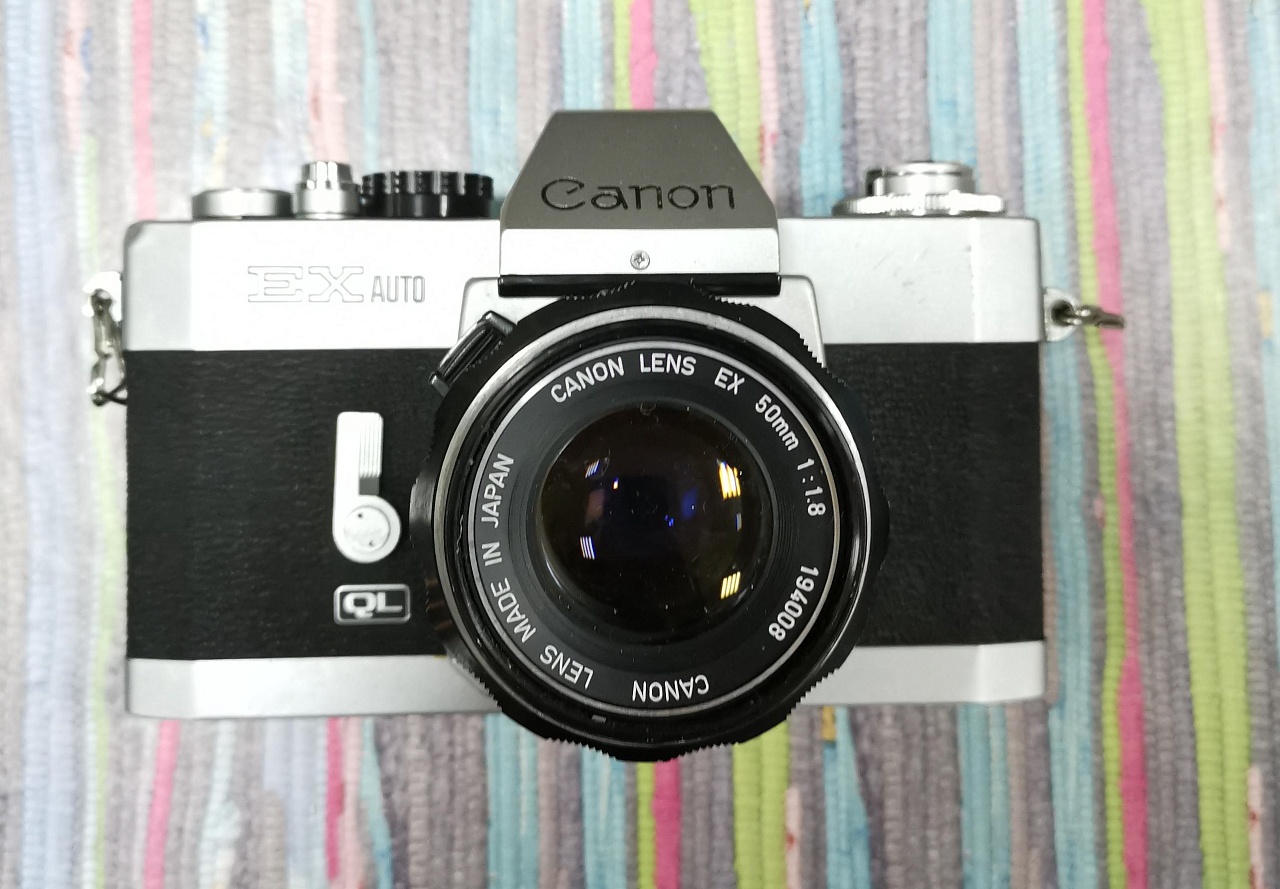 Canon EX auto + Canon Lens EX 50 mm f/1.8 фото №1