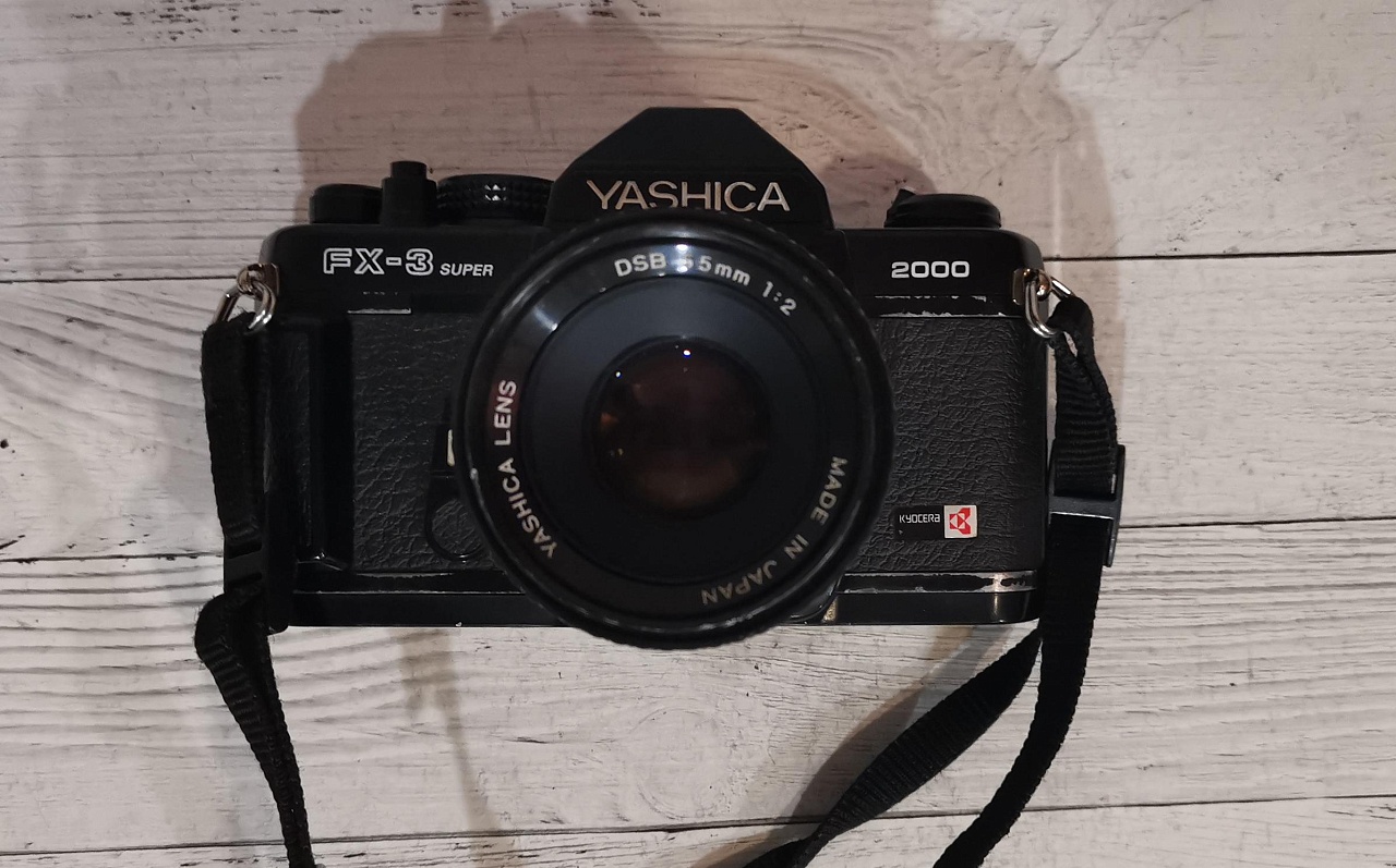 yashica fx3 super 2000 + Yashica DSB 55 mm F/2 фото №1