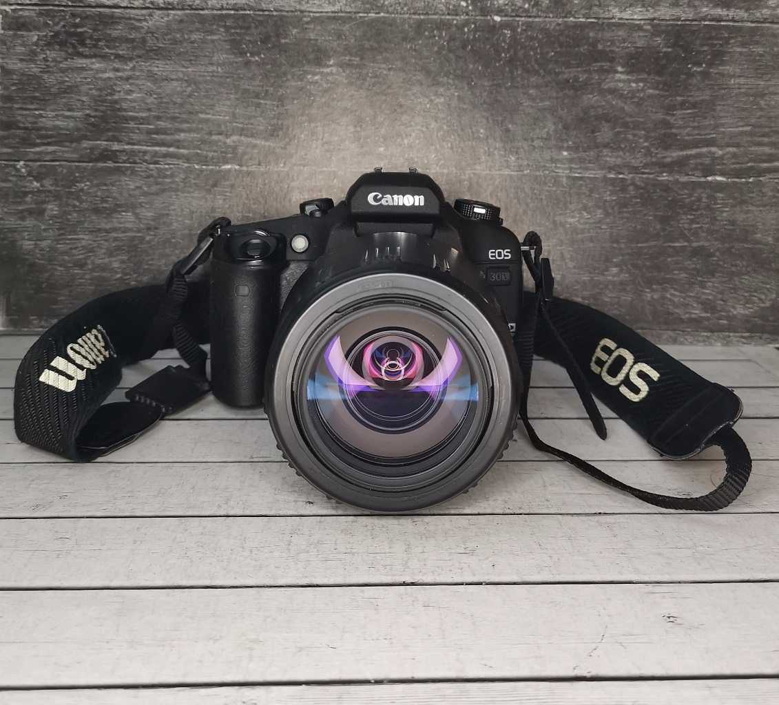 Canon Eos 30 v + Sigma 70-300 mm F/4-5.6 фото №1