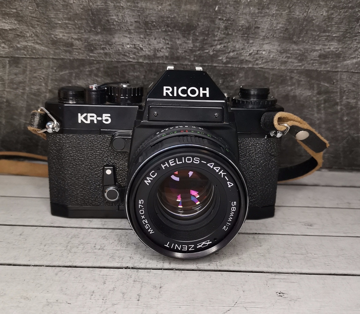 Ricoh kr-5 + Helios-44K-4 58mm F/2 фото №1