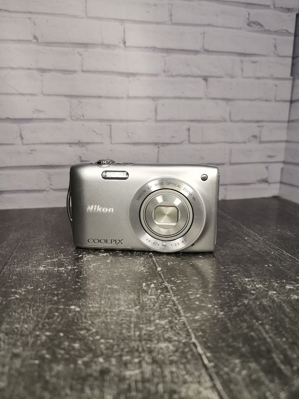 Nikon Coolpix s3300 silver фото №2
