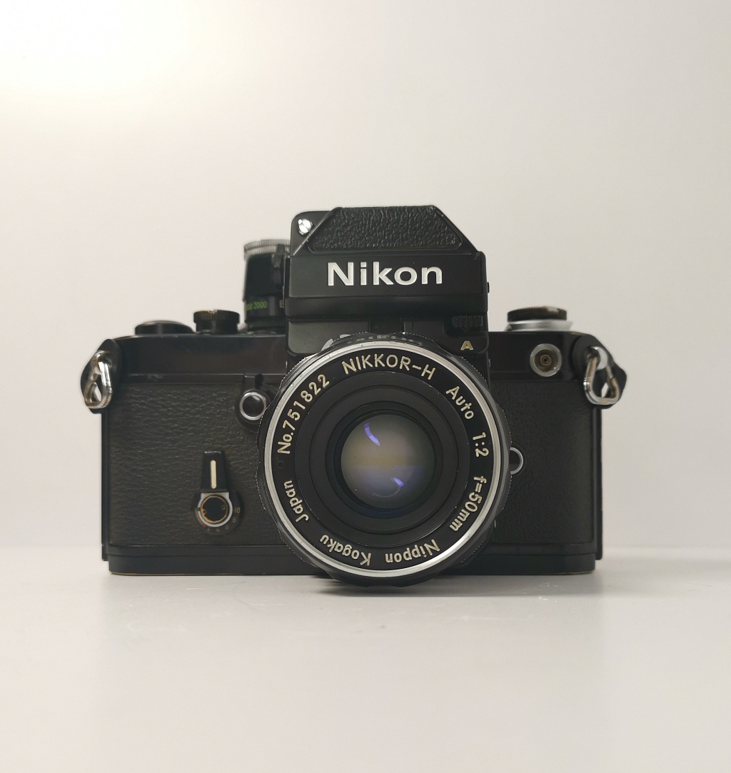 Nikon F2 + Nikkor-H Auto 50mm f/2 фото №1
