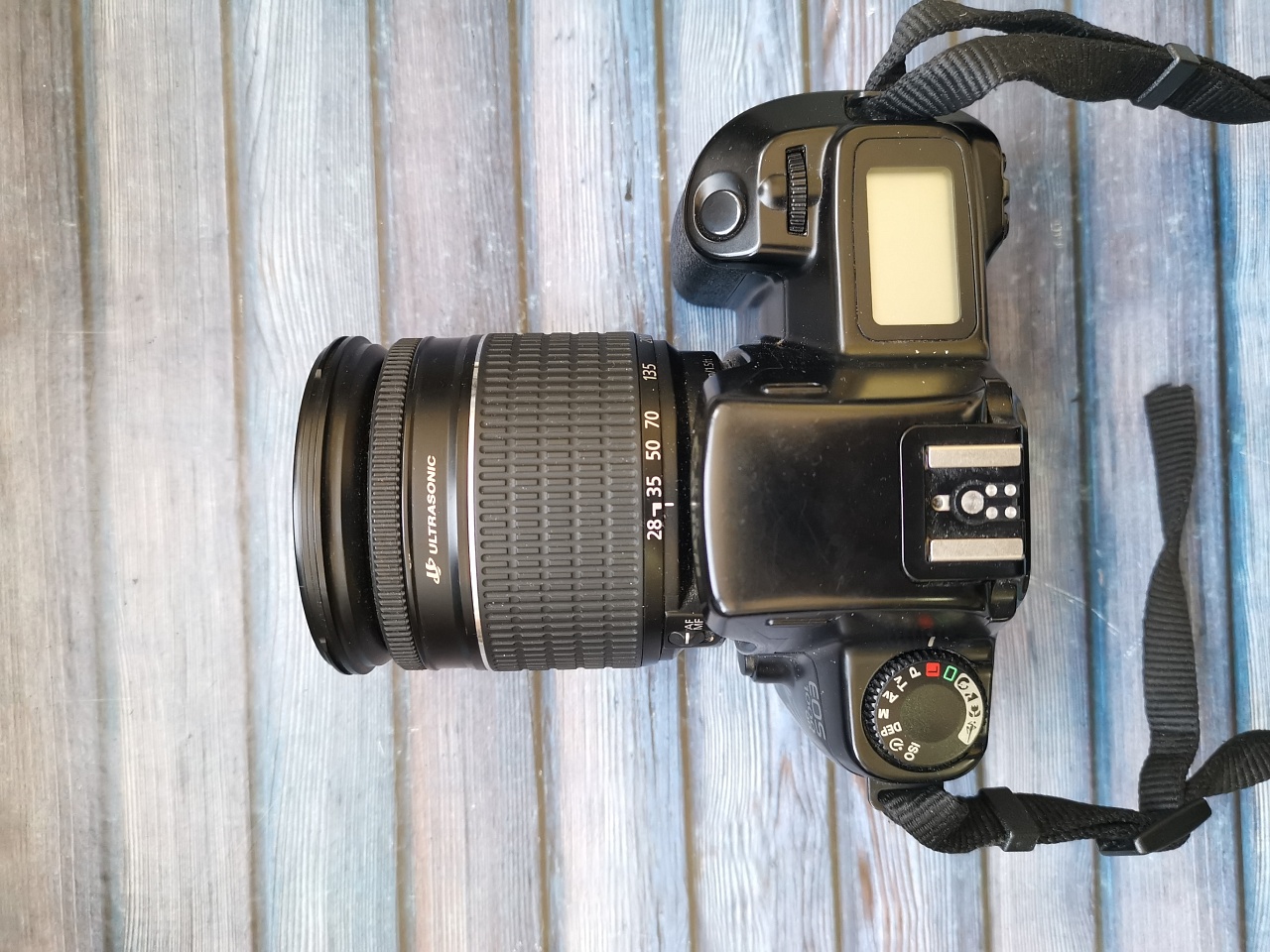 Canon EOS 1000/1000qd + Canon zoom lens EF 28-200 mm f/3.5-5.6 usm фото №2