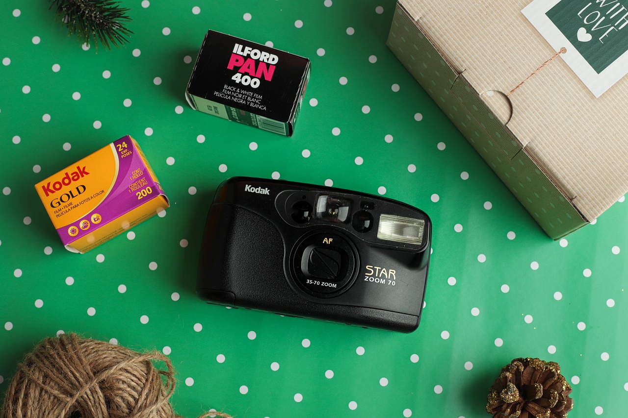 Подарочная коробка: Kodak Star Zoom 70 + 2 пленки фото №1