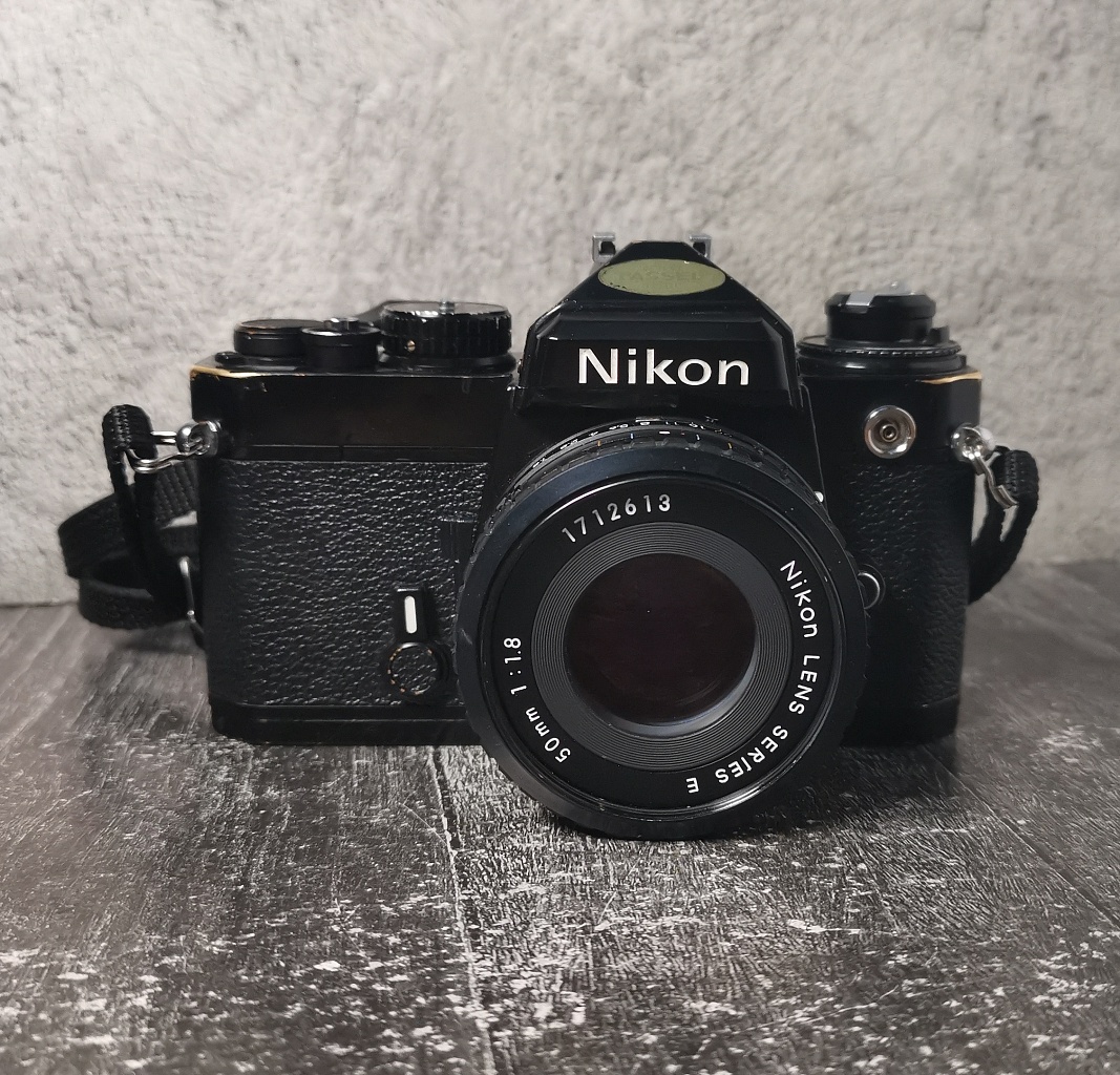 Nikon FE + Nikon series E 50 mm f/1.8 фото №1