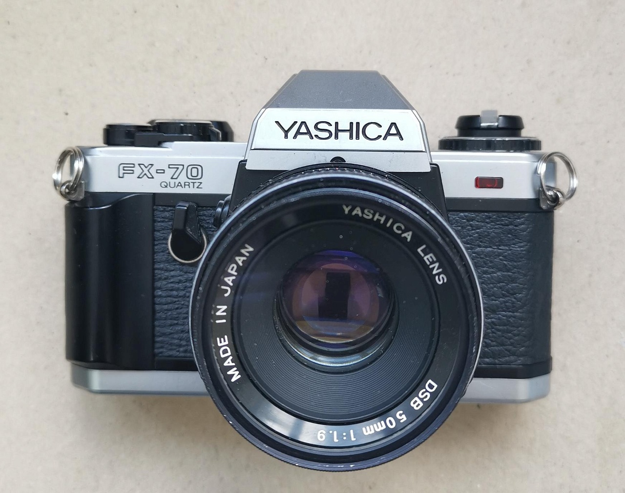 Yashica FX-70 Quartz + Yashica Lens ML 50 mm f/1.9 фото №1