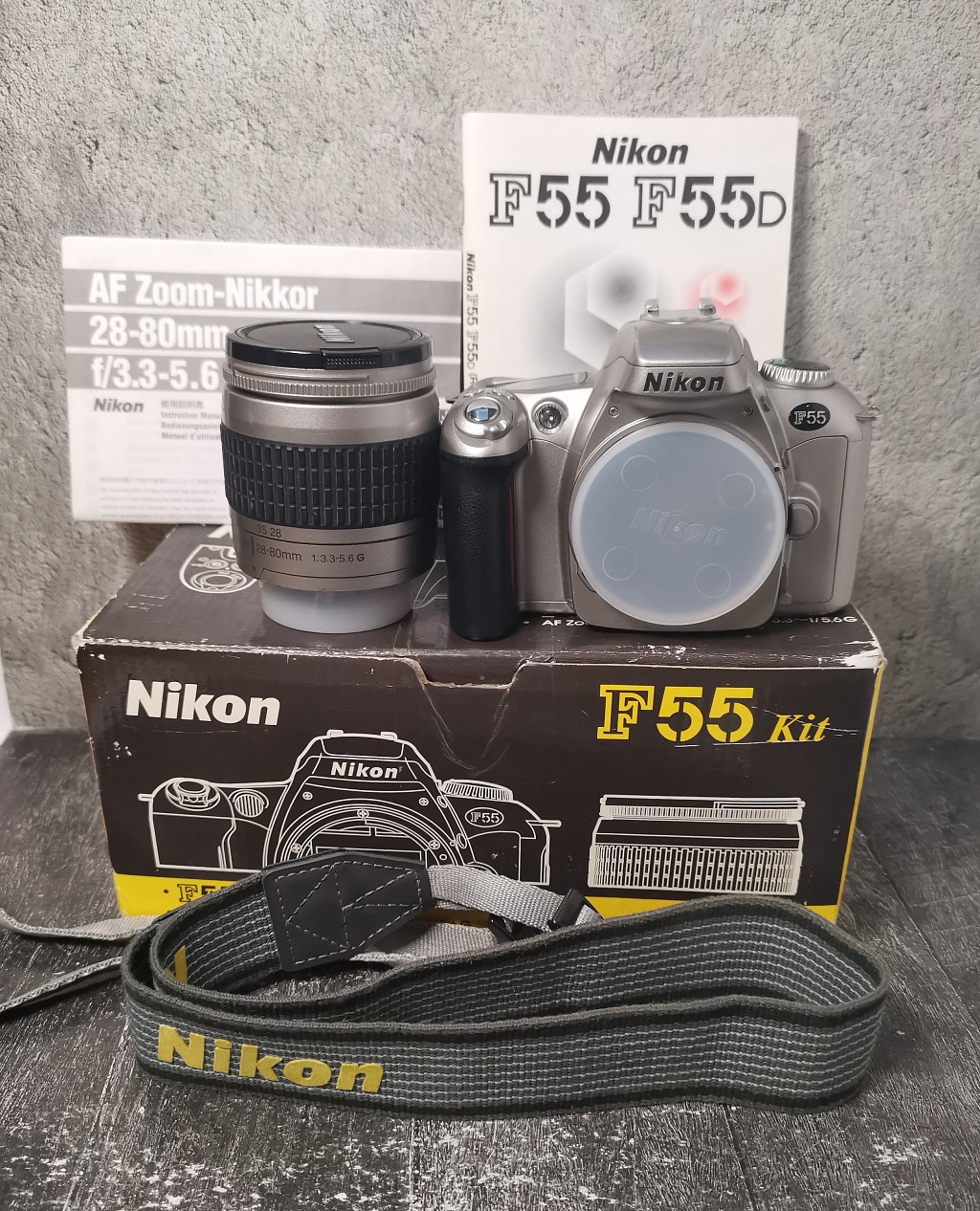 Nikon F55 + Nikon Nikkor 28-80 mm f/3.3-5.6 G (Kít Набор) фото №1