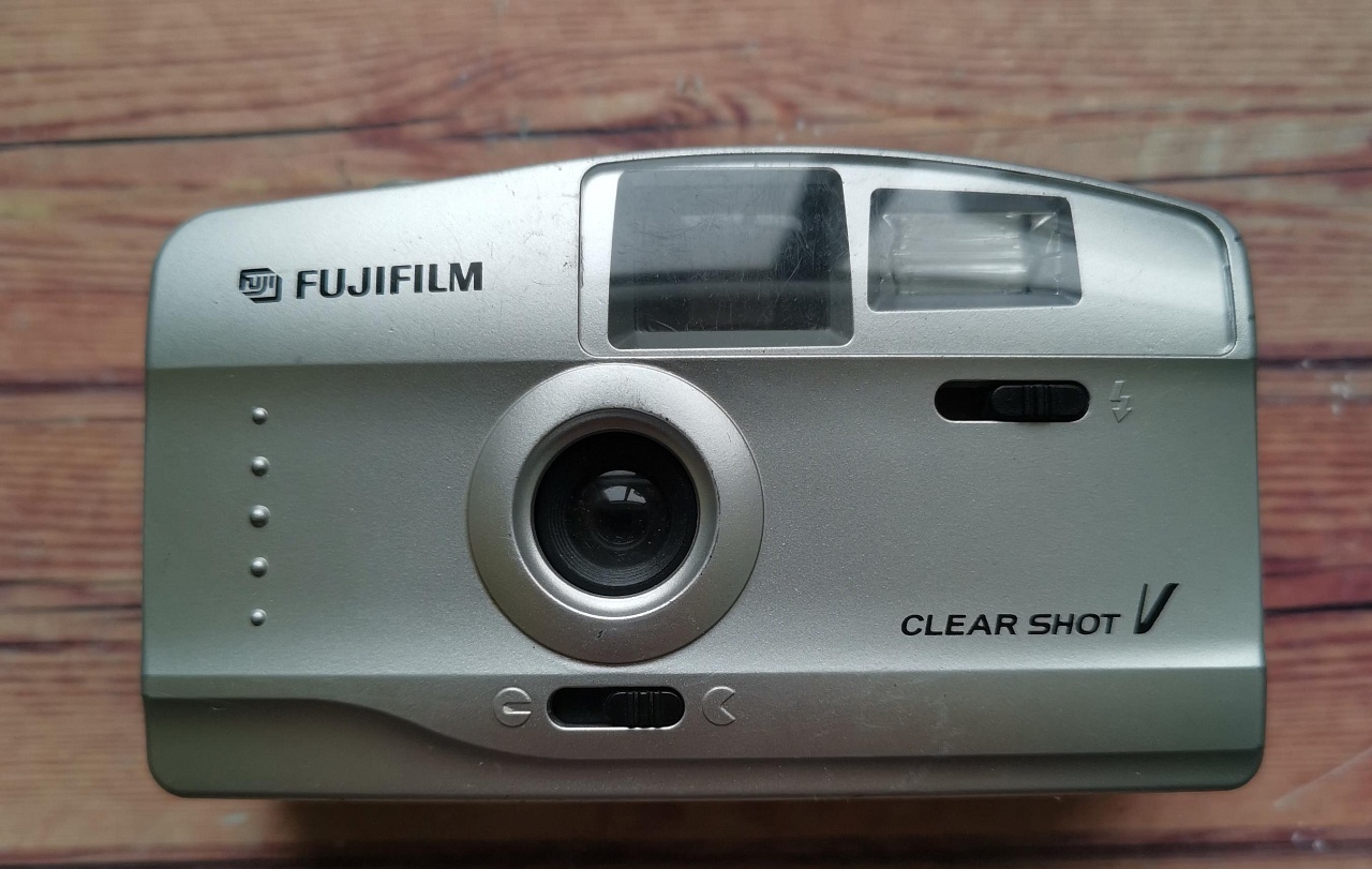 Fujifilm Clear Shot V фото №1