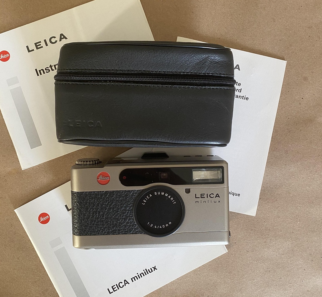 Leica Minilux Summarit 40mm f/2.4 MINT ( полный комлпект) фото №1