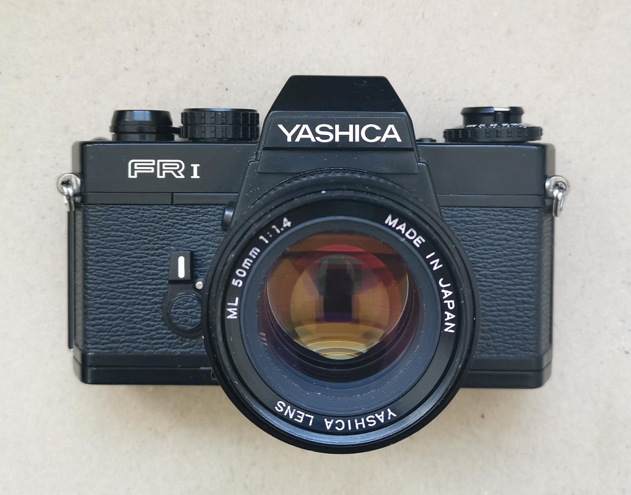 Yashica FR I + Yashica Lens ML 50/1.4 фото №1