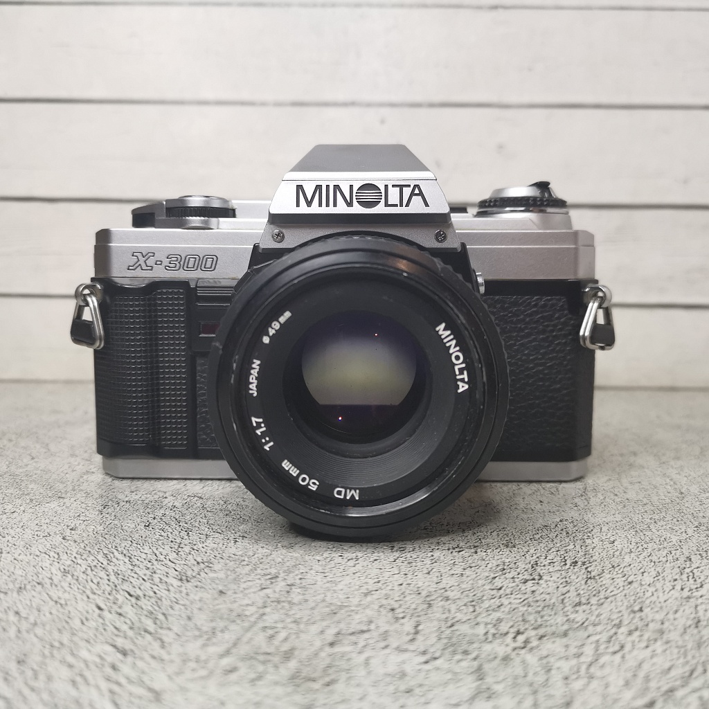  Minolta X-300 + Minolta MD 50mm F/1.7 фото №1