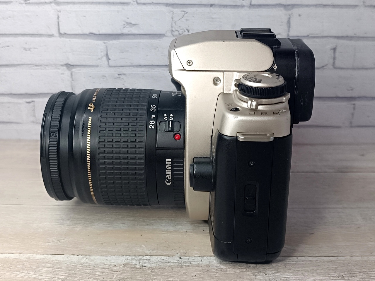 Canon EOS 50Е + Canon ultrasonic zoom EF 28-80mm f/3.5-5.6 iv  фото №3
