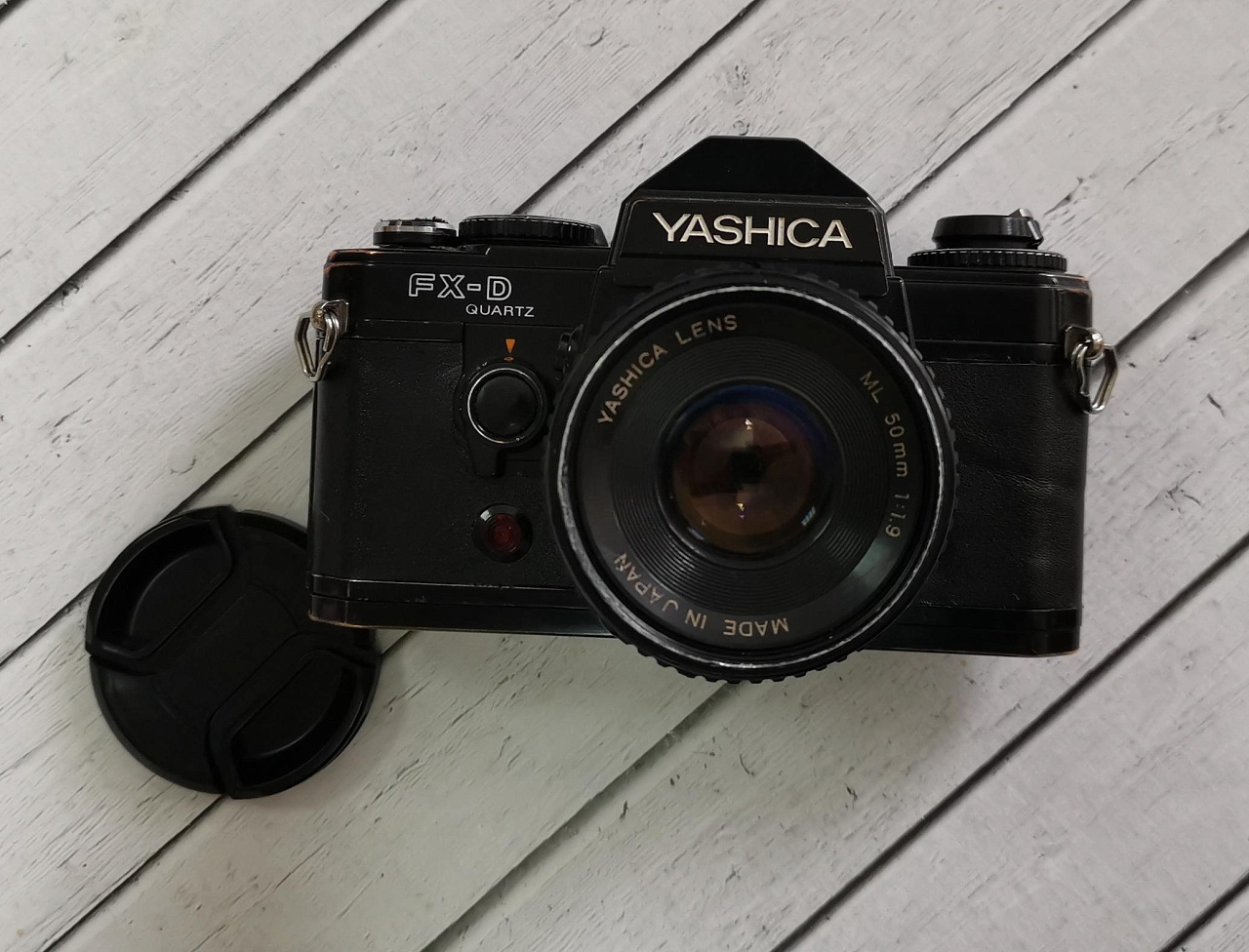 Yashica fx-d + Yashica ML 50 mm f/1.9 фото №1