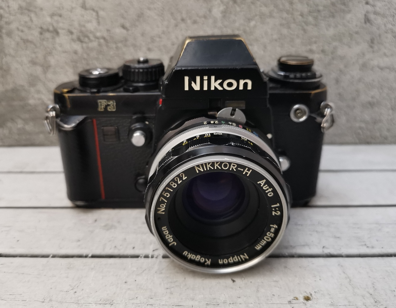 Nikon F3 + NIKKOR-H Auto 1:2 50 мм  фото №2