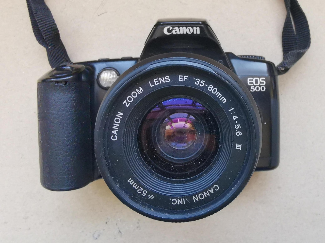 Canon EOS 500 / Kiss + Canon zoom lens EF 35-80 mm f/4-5.6 III фото №1
