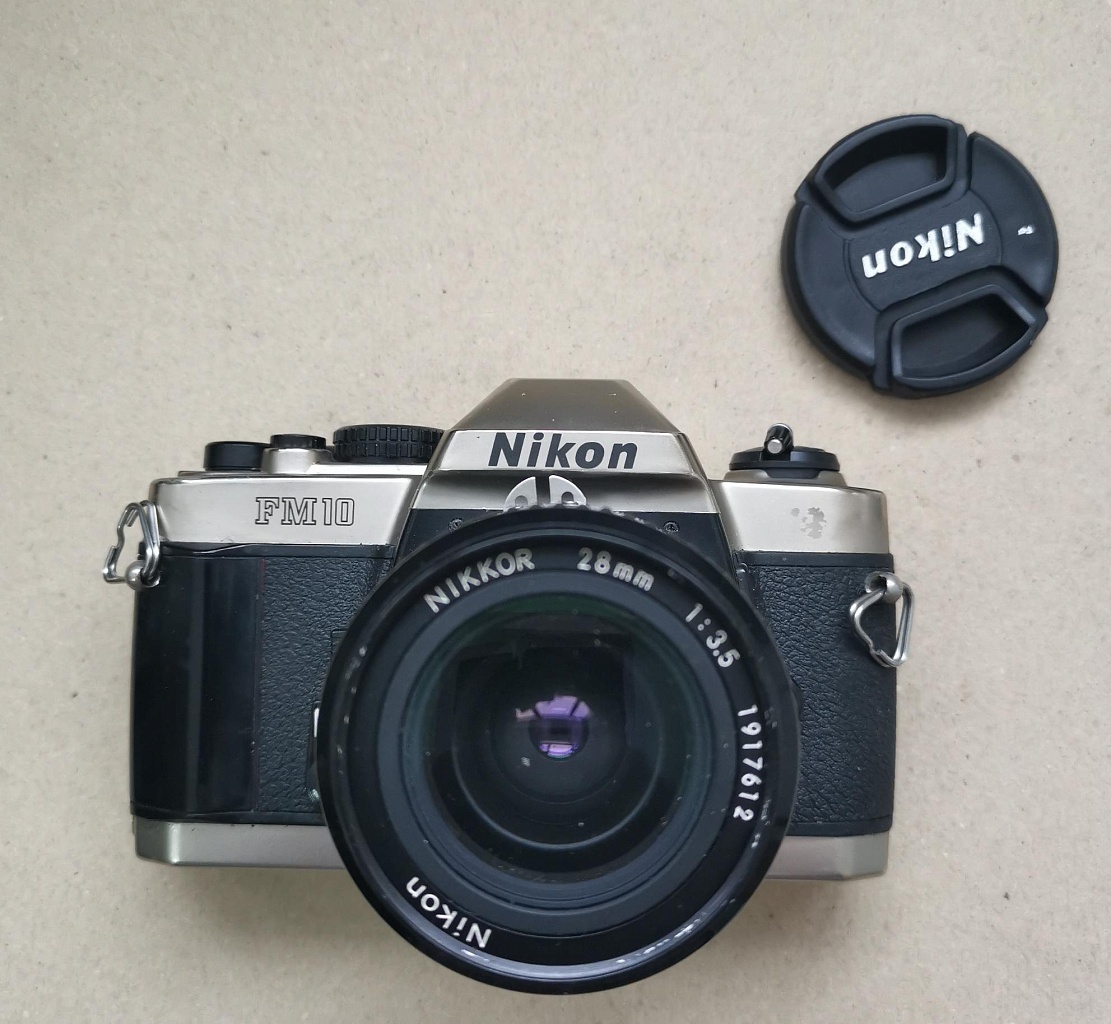 Nikon FM10 + Nikkor 28/3,5 фото №1