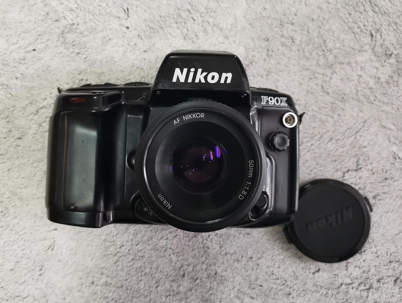 Nikon F90X - Nikkor AF 50 mm 1.8 D(Уценка) фото №1