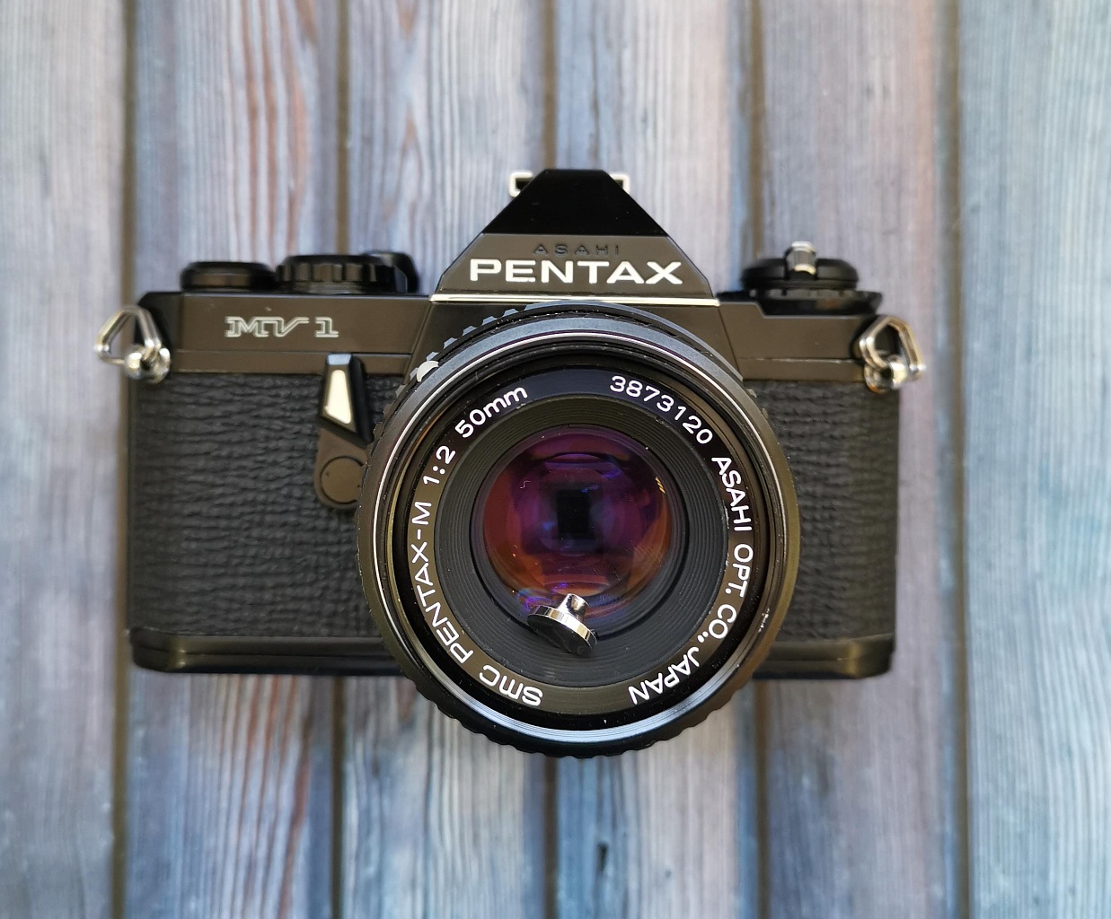 Pentax MV-1 + Smc pentax-m 50 mm f/2 фото №1