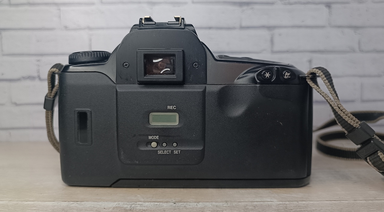 Canon EOS 3000 body (black) фото №2