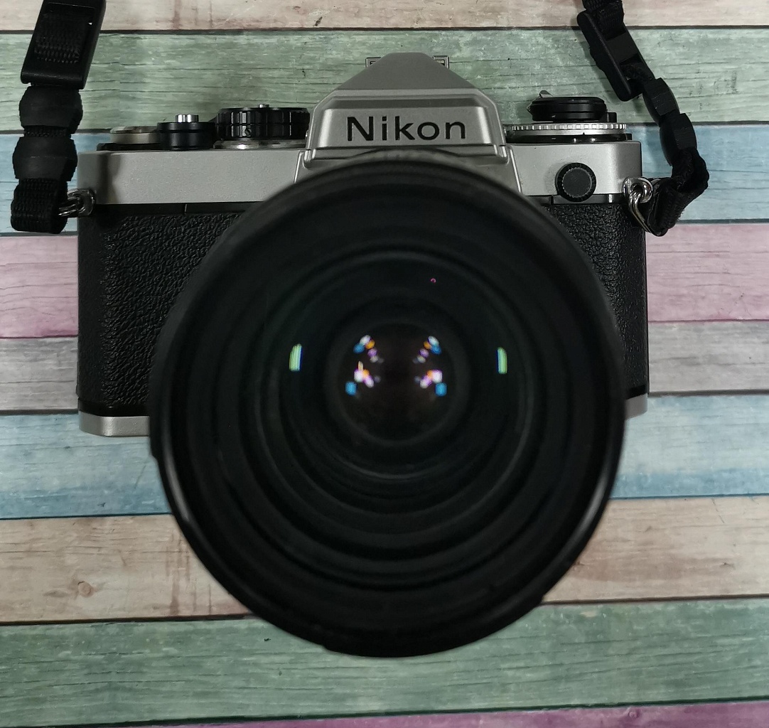 Nikon FE + Af Nikkor 28-85 mm f/3.5-4.5 фото №1