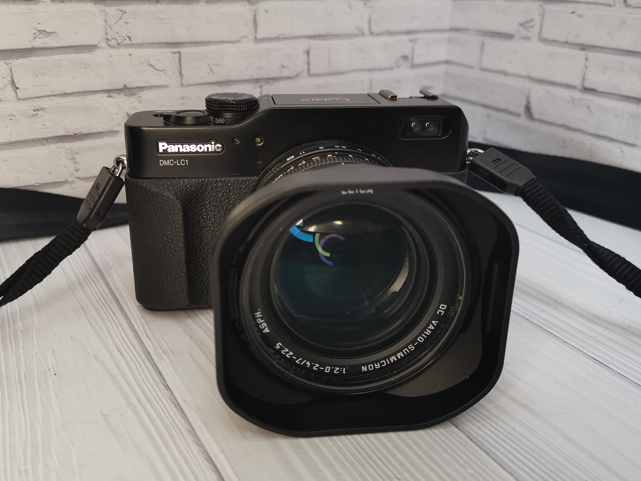 Panasonic LC1 фото №3