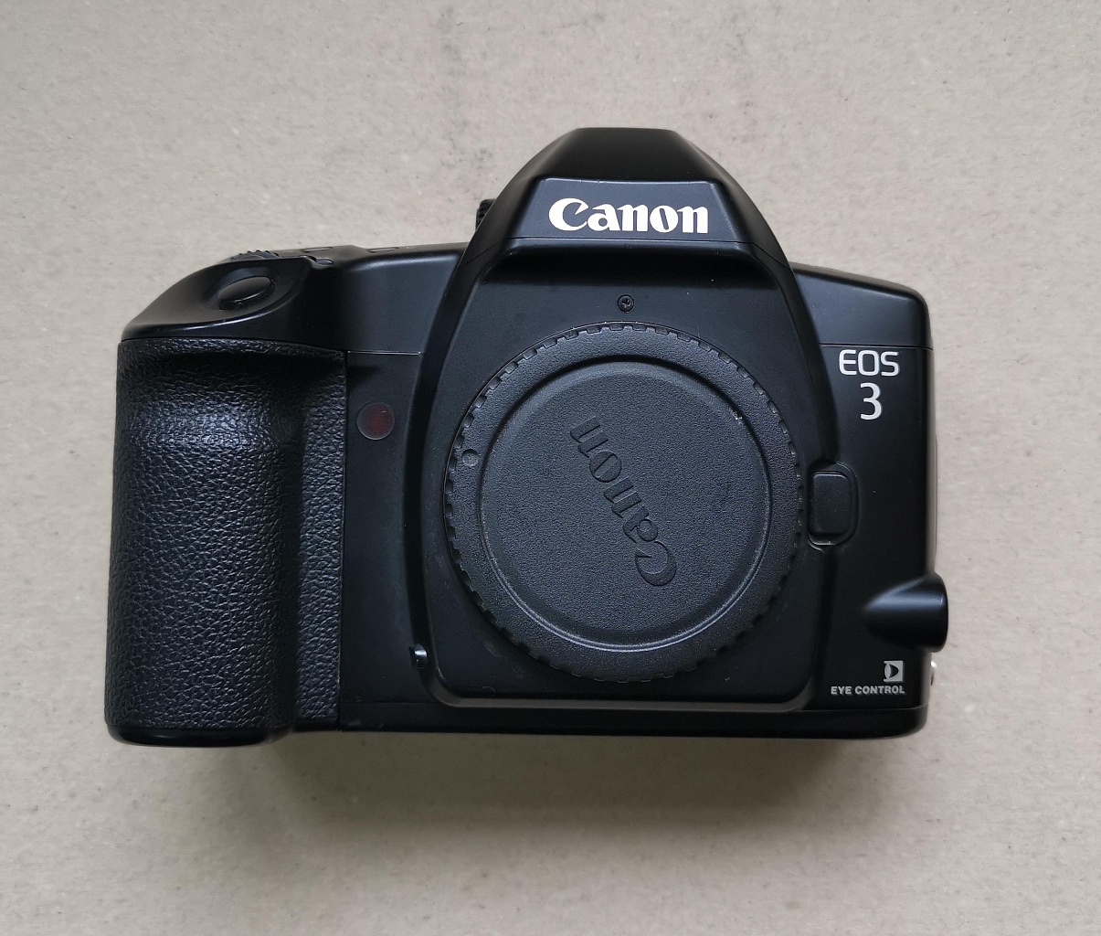 Canon EOS 3 body фото №1